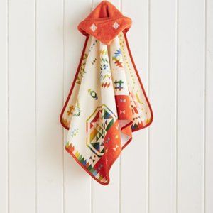 Pendleton Soft Cozy  Wild Blooms Hooded Baby Towel New with Tags